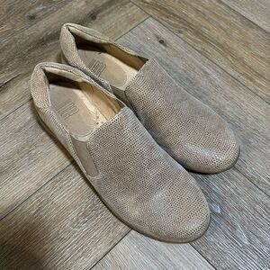 Jildor Slip Ons